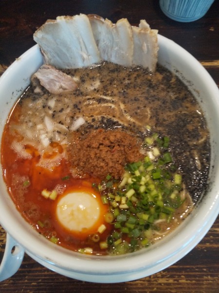 「如水流担担麺(全部のせ)」@徳川町 如水 本店の写真