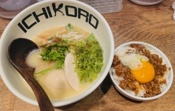 「純鶏あおさそば　肉味噌ごはん」@鶏そば十番 156 ICHIKORO 麻布十番店の写真
