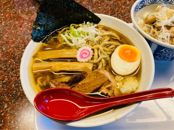 「ランチセット(豚魚中華そば+ミニもつ丼)」@麺屋てる'ZUの写真