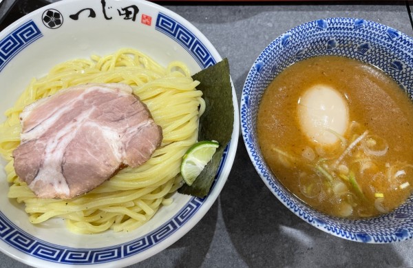 「濃厚味玉つけ麺」@つじ田 ららぽーと門真店の写真