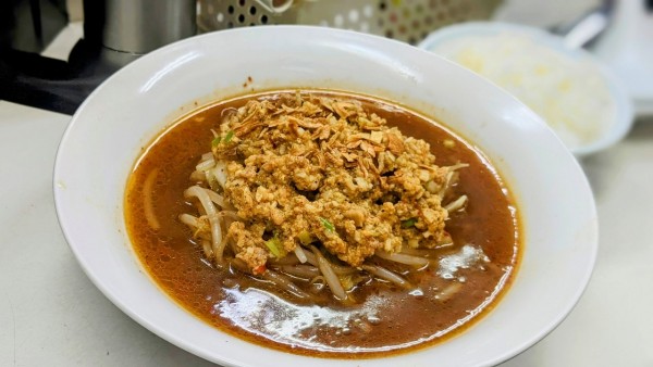 「辛口にんにくたんめん＋小ライス（950円＋130円）」@中華堂の写真