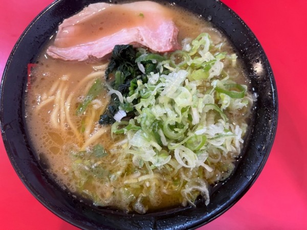 「のりなしラーメン800円＋きざみネギ80円」@家系ラーメン王道 王道之印の写真