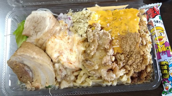 「あぶらそば+チャーシュー､チーズ」@らーめん藤ろうの写真