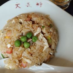 半チャーハンと冷やし鶏そばセット 850円