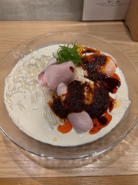 「(季節限定)冷製クリーム豆乳辣麺1450円」@らーめんMAIKAGURAの写真