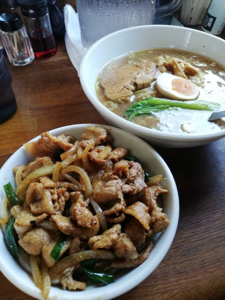 「天狗ラーメンと焼肉丼セット」@天狗 北越らーめんの写真