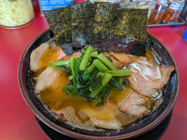 「チャーシューメン中盛」@家系ラーメン たつ家の写真
