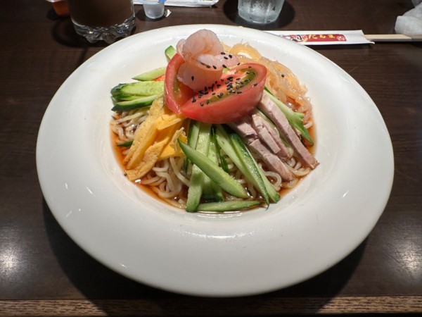 「冷し中華（並盛）1,000円」@上海華龍 ヤマダ電機LABI1高崎店の写真