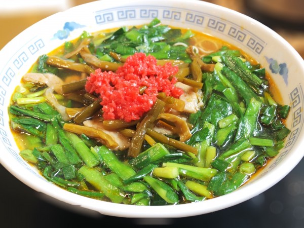 「満州にらラーメン　醤油　にら増し　辛味無し」@さかえや本店の写真