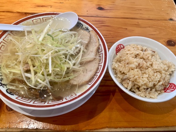 「ねぎそば＋特製肉めし」@田中そば店の写真
