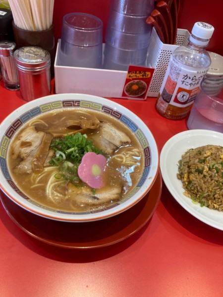 「中華そば（８３０円）＋半チャン（クーポン）」@和歌山ラーメン 丸味商店の写真