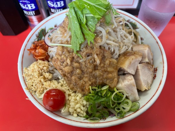 「冷やしまぜそば（大400g）」@用心棒 本号の写真