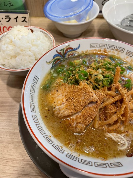 「鯨人白ラーメン ご飯」@鯨人の写真