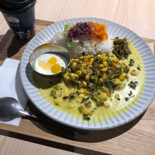 「うけがわファームの豆野菜カレー」@農珈屋 no-ca-ya 旭川空港店の写真