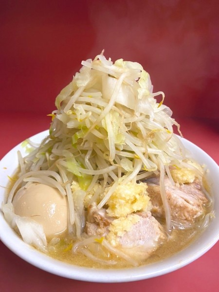 「小ラーメン（ﾉｰｺｰﾙ）味つけタマゴ」@ラーメン二郎 ひばりヶ丘駅前店の写真