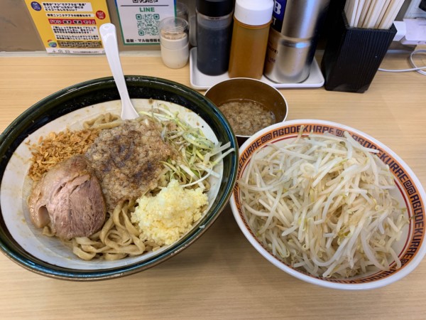 「味噌汁なし」@麺屋 顎で喰らえの写真
