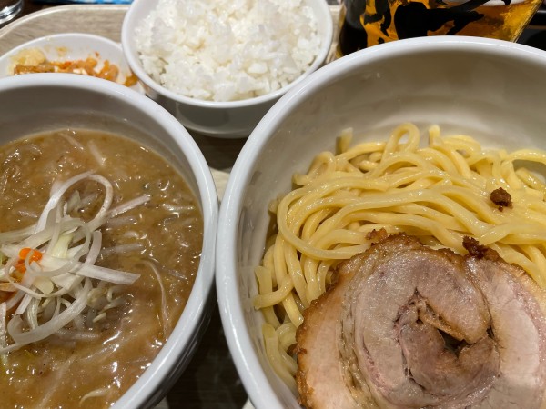 「味噌つけ麺／野菜増し（1,180円）,ライス（120円）,メガビ」@らーめん 蓮の写真