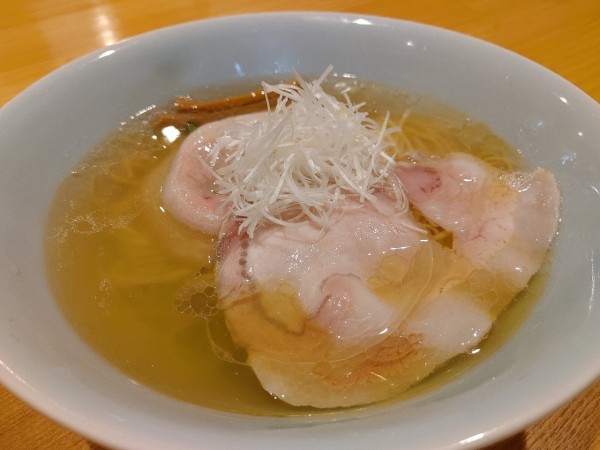 「塩らぁ麺1600円＋予約390円」@飯田商店 湯河原本店の写真