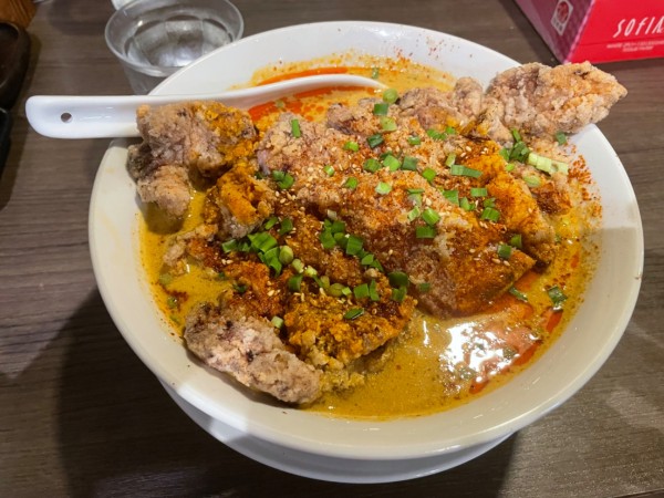 「でか肉坦々麺」@永吉の写真