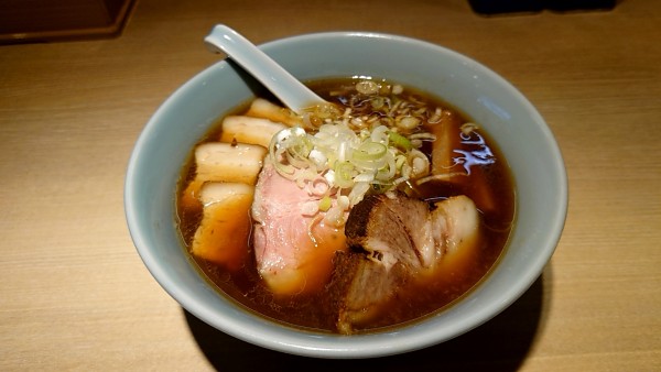 「MIXチャーシュー醤油」@まるえ中華そばの写真