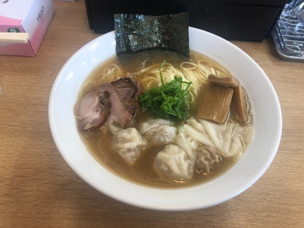 「肉ワンタンメン」@支那ソバ きたがわの写真