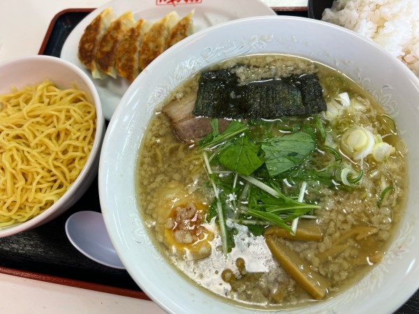 「ガキ大将ラーメン　餃子　替玉」@ラーメンガキ大将 谷田部店の写真