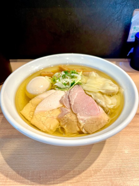 「特製塩ラーメン」@麺屋 彩音 ~Sign~の写真
