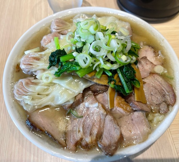 「チャーシューワンタンメン(塩)大盛」@桜上水 船越の写真