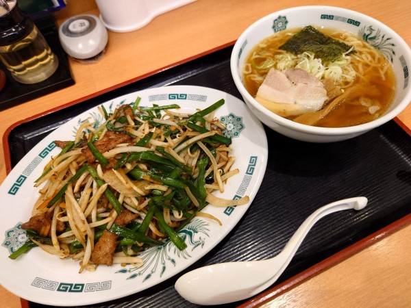 「ニラレバ炒め+半ラーメン(770円)」@日高屋 さいたま新都心店の写真