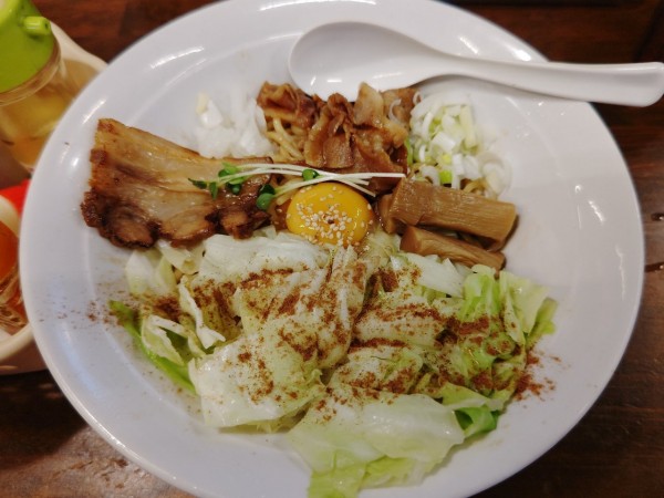 「汁なし油そば」@濃厚つけ麺 茜堂の写真