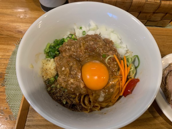 「スパイシーまぜそば改」@中華蕎麦 はざまの写真