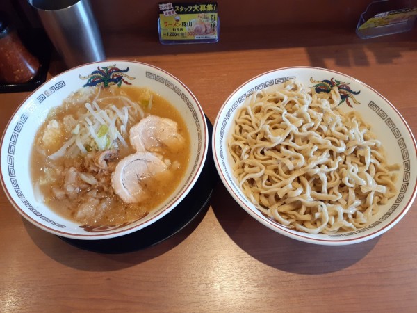 「大ラーメン、つけ麺」@豚山 町田店の写真