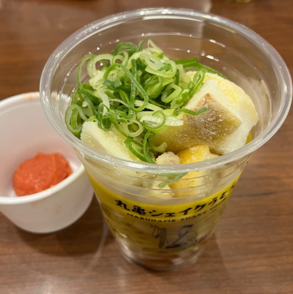 「極冷凍らせ塩レモンぶっかっけ490円(丸亀シェイクうどん)他」@丸亀製麺 千葉ニュータウン中央の写真