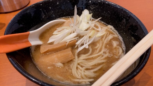 「濃厚鶏節らー麺」@麺屋 ぎぎの写真