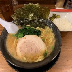 豚骨ラーメン醤油 800円