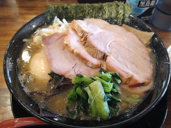 「全部乗せ:並(¥1150)＋半ライス(¥80)」@上総家の写真