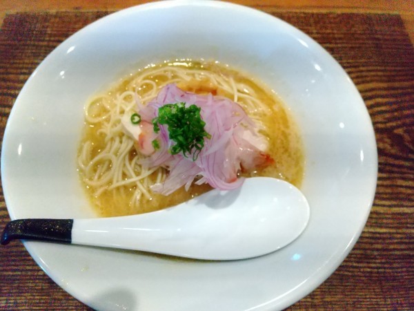 「鶏と水（濃厚）　890円」@蜂と蝶の写真