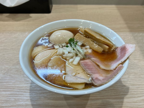 「特製醤油らーめん」@麺屋 伊藤の写真