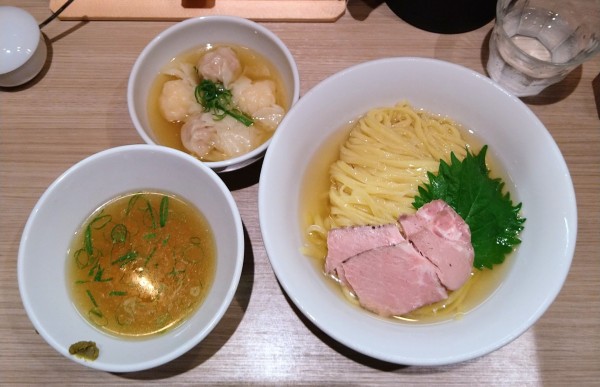 「昆布水つけ麺 二種のワンタン(白醤油)」@支那蕎麦 澤田の写真