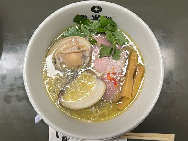 「はまぐり塩らぁめん」@らぁめん登里勝の写真