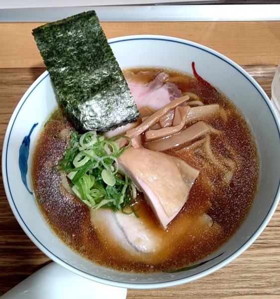 「醤油らーめん1000円」@らーめん亭 ひなり竜王の写真