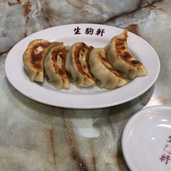 「餃子」@生駒軒 住吉の写真