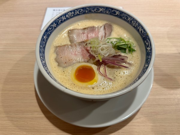 「味噌鶏白湯」@鶏そば 美な味の写真