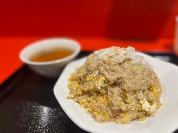 「背脂チャーハン 580円」@ラーチャン家 バスセンター店の写真