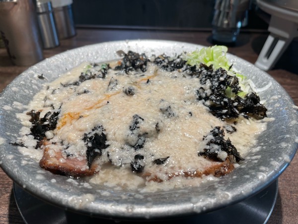 「中華そば(岩のり)薬味ネギ 大油￥1,130」@背油中華そば 福鳳の写真