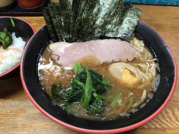 「ラーメン(普濃多)+のり増し+味玉+無料ライス 950円」@麺家 紫極の写真