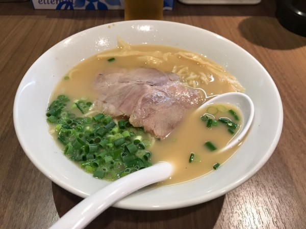 「鶏白湯　醤油」@麺屋 菜々兵衛 すすきの店の写真