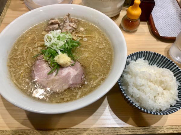 「味噌らーめん＋ごはん(小)」@三ん寅の写真