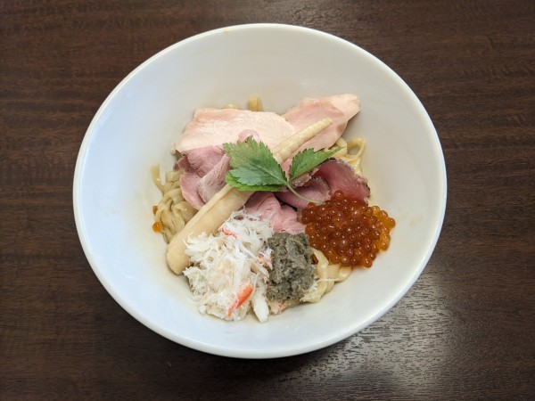 「（限定）特製カニソースの北海まぜそば　1000円」@麺匠えにしの写真