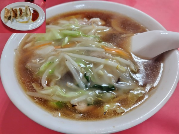 「サンマーメン　＋ギョーザ（５ケ入り）」@玉泉亭 本店の写真